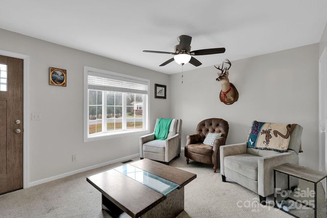 424 N Center Street, Oakboro, NC 28129