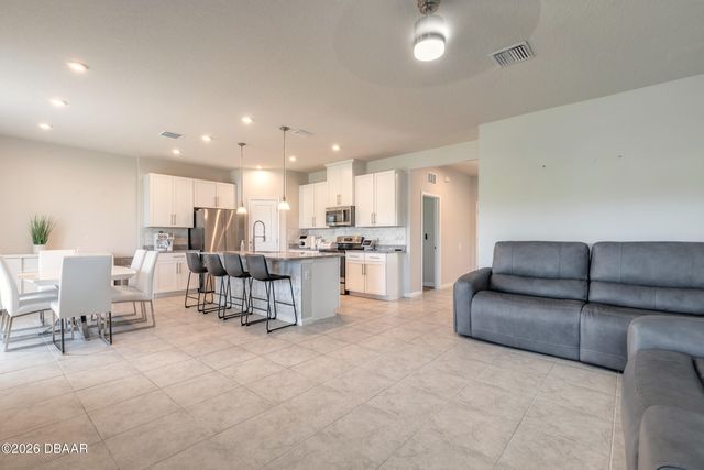 210 Eagle Harbor Way, Daytona Beach, FL 32124