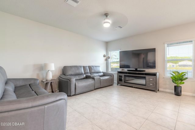 210 Eagle Harbor Way, Daytona Beach, FL 32124