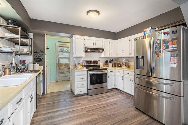 609 Thomas Drive, Platte City, MO 64079