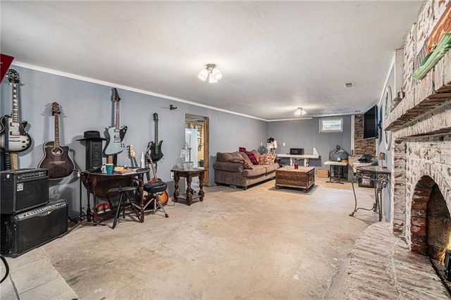 609 Thomas Drive, Platte City, MO 64079