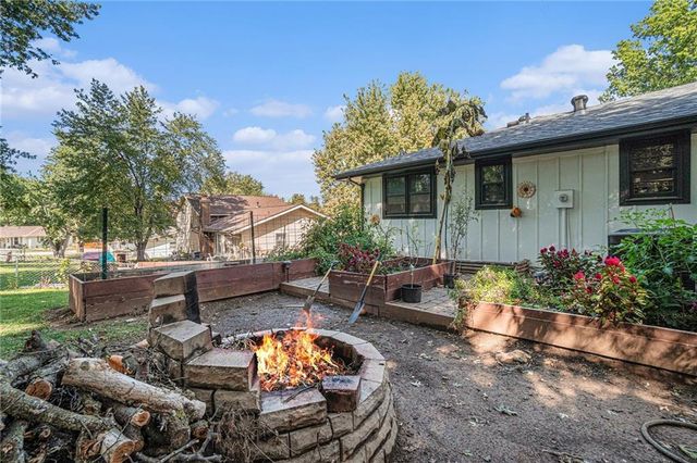 609 Thomas Drive, Platte City, MO 64079