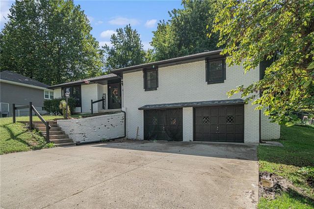 609 Thomas Drive, Platte City, MO 64079