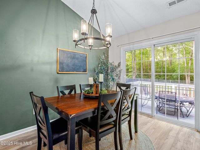 209 Falling Leaf Court, Jacksonville, NC 28540