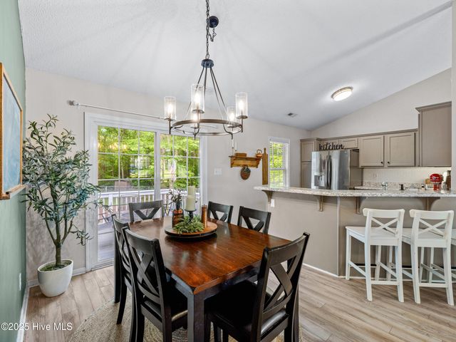 209 Falling Leaf Court, Jacksonville, NC 28540