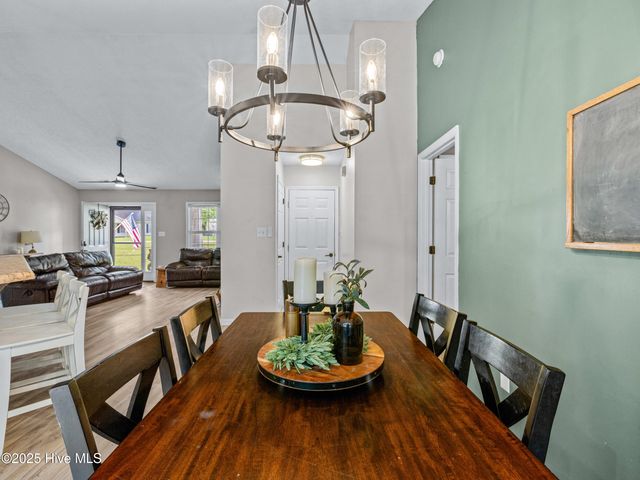 209 Falling Leaf Court, Jacksonville, NC 28540