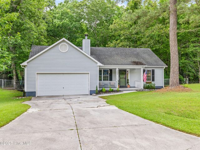 209 Falling Leaf Court, Jacksonville, NC 28540