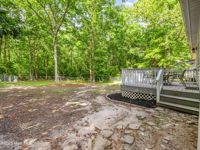 209 Falling Leaf Court, Jacksonville, NC 28540