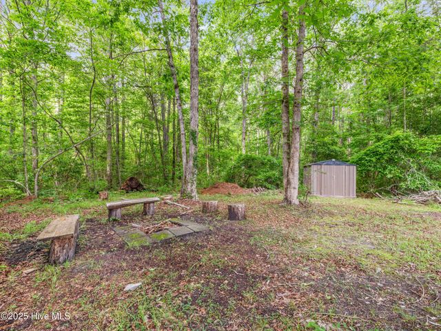 209 Falling Leaf Court, Jacksonville, NC 28540