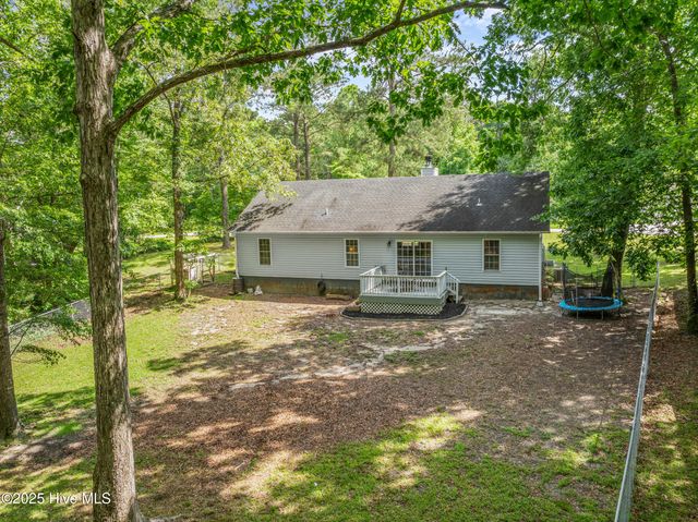 209 Falling Leaf Court, Jacksonville, NC 28540