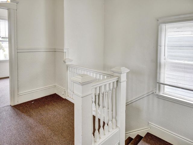 820 52nd St, Oakland, CA 94608