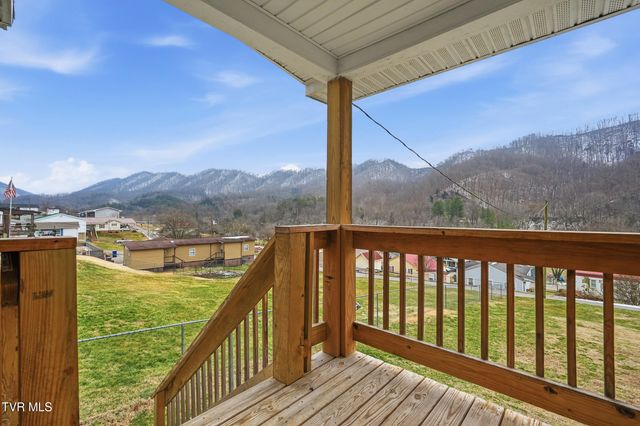 327 West Highland Street, Gate City, VA 24251