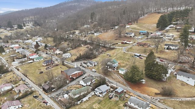 327 West Highland Street, Gate City, VA 24251