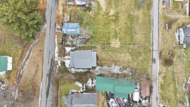 327 West Highland Street, Gate City, VA 24251