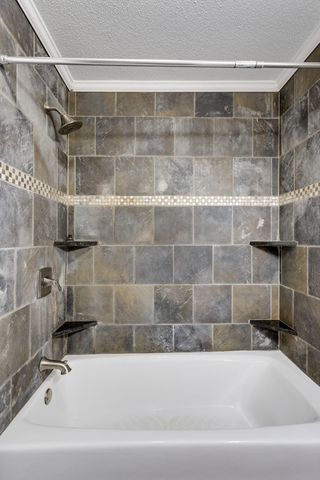 1019 E Valley Dr, Columbia, TN 38401