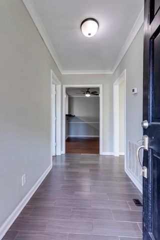 1019 E Valley Dr, Columbia, TN 38401