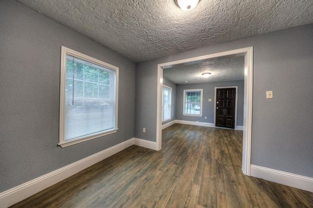 8422 Southview Street, Houston, TX 77051