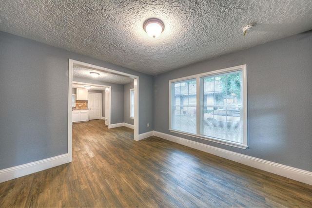 8422 Southview Street, Houston, TX 77051