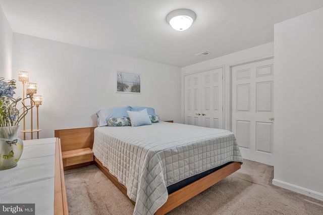 15541 EAGLE TAVERN LN, Centreville, VA 20120