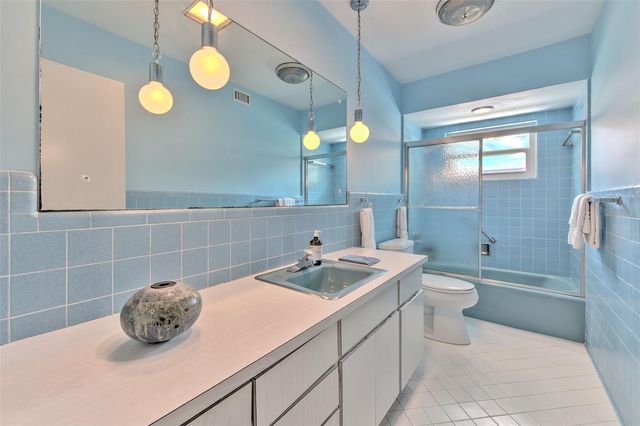 7102 MANDY LANE, New Port Richey, FL 34652