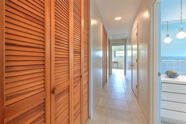 7102 MANDY LANE, New Port Richey, FL 34652