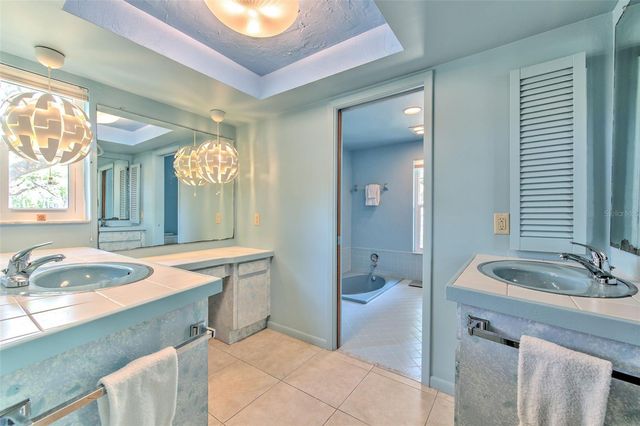 7102 MANDY LANE, New Port Richey, FL 34652