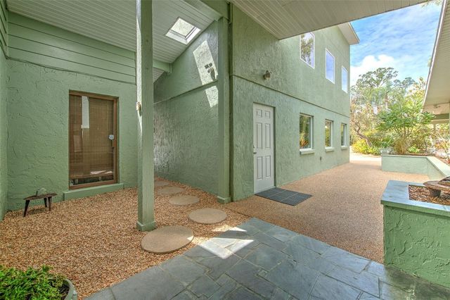 7102 MANDY LANE, New Port Richey, FL 34652