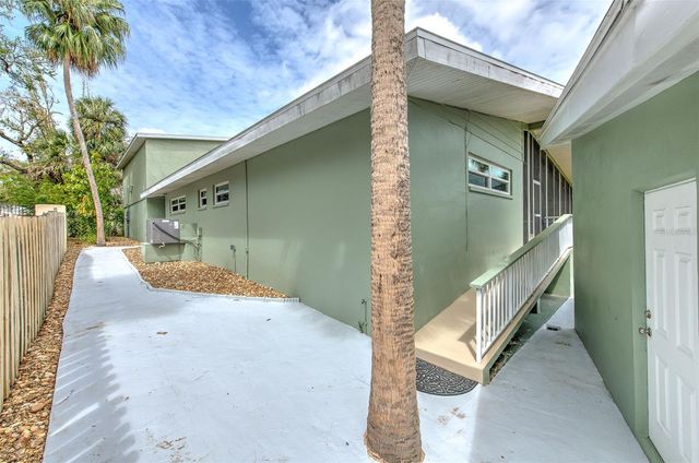 7102 MANDY LANE, New Port Richey, FL 34652