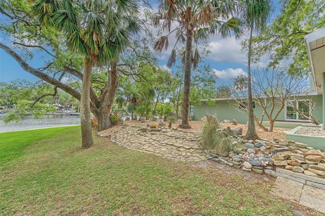 7102 MANDY LANE, New Port Richey, FL 34652