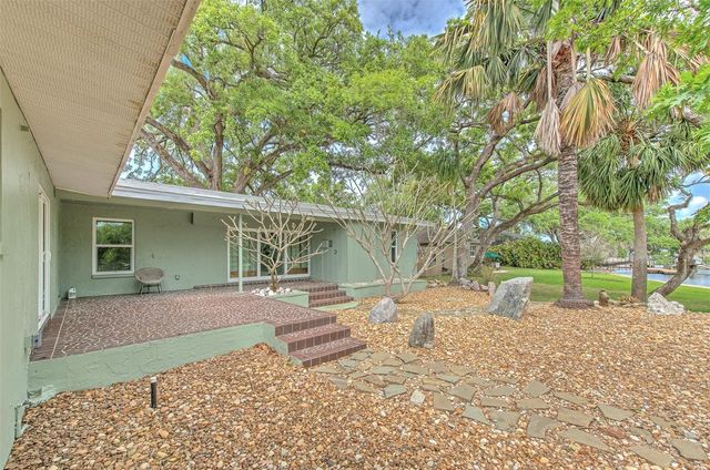7102 MANDY LANE, New Port Richey, FL 34652