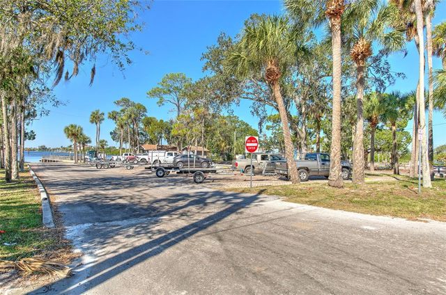 7102 MANDY LANE, New Port Richey, FL 34652