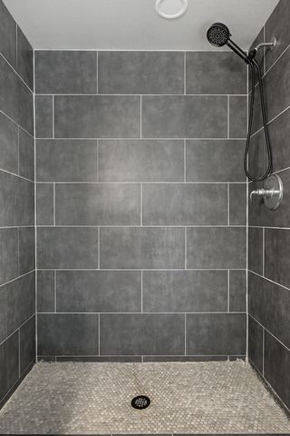 232 Spring Valley Circle, Azle, TX 76020