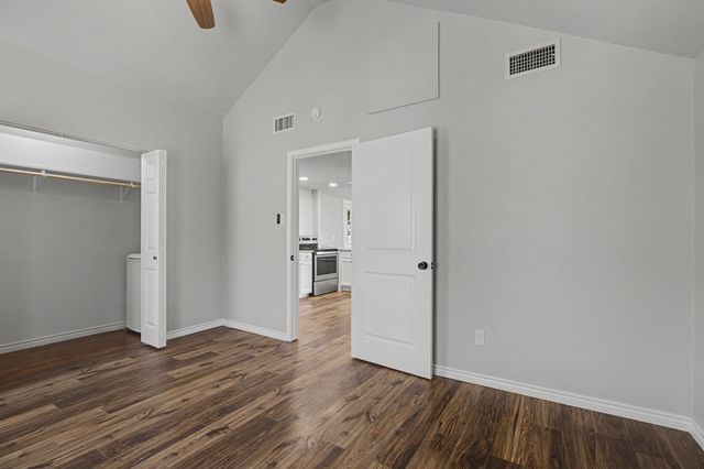 232 Spring Valley Circle, Azle, TX 76020