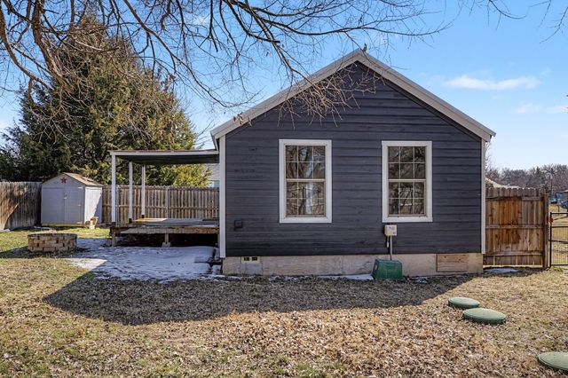 232 Spring Valley Circle, Azle, TX 76020