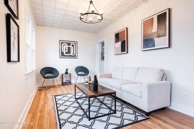 951 Mulberry St, Louisville, KY 40217