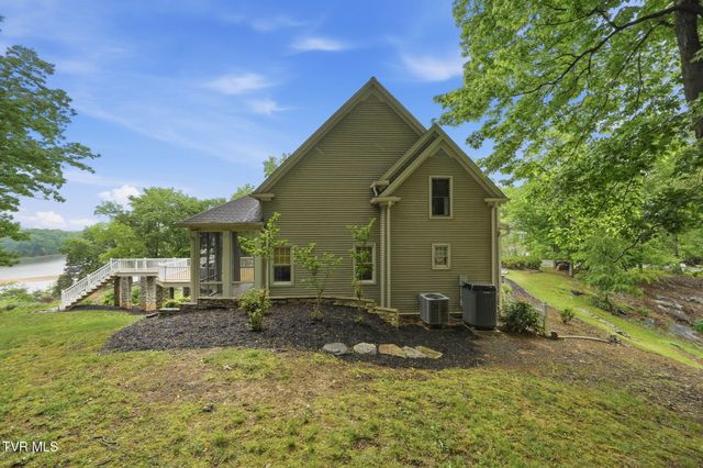 9 Thunder Bay Drive, Gray, TN 37615