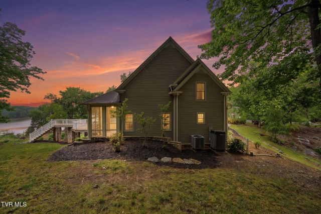 9 Thunder Bay Drive, Gray, TN 37615
