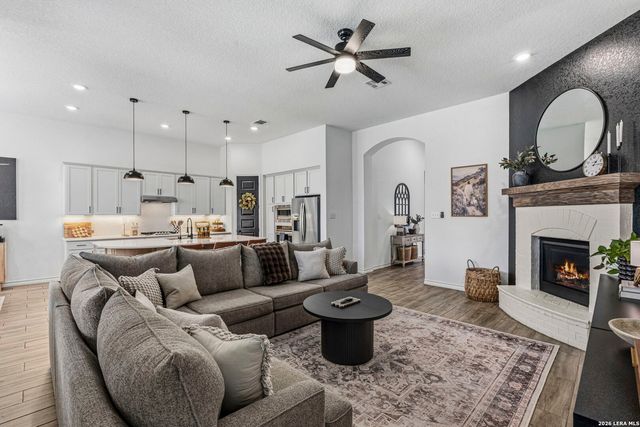 1629 Craftsman, New Braunfels, TX 78132