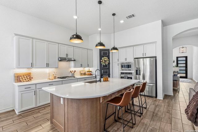 1629 Craftsman, New Braunfels, TX 78132