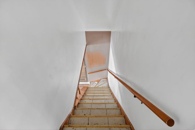 8330 S Essex Avenue, Chicago, IL 60617