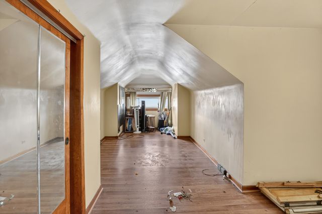 8330 S Essex Avenue, Chicago, IL 60617