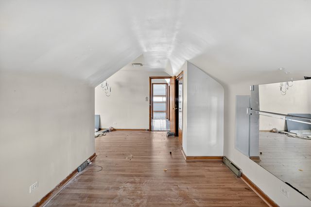 8330 S Essex Avenue, Chicago, IL 60617