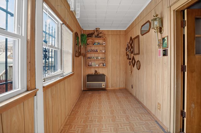 8330 S Essex Avenue, Chicago, IL 60617