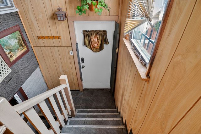 8330 S Essex Avenue, Chicago, IL 60617