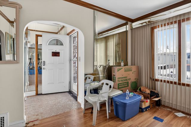 8330 S Essex Avenue, Chicago, IL 60617