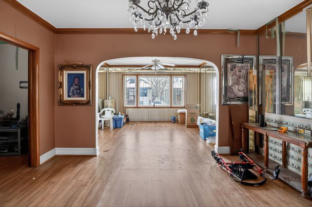 8330 S Essex Avenue, Chicago, IL 60617