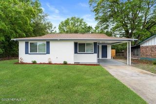 9554 SPOTTSWOOD Road W, Jacksonville, FL 32208