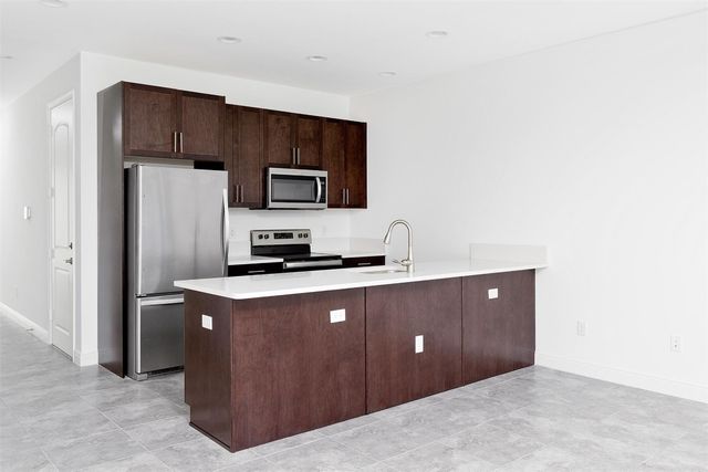 6937 Pines Circle 17, Coconut Creek, FL 33073