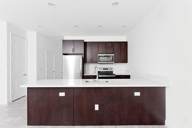 6937 Pines Circle 17, Coconut Creek, FL 33073