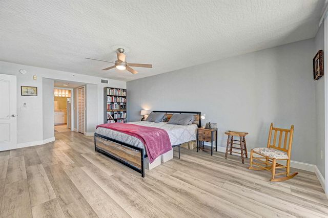 3360 S Atlantic Avenue 304, Cocoa Beach, FL 32931